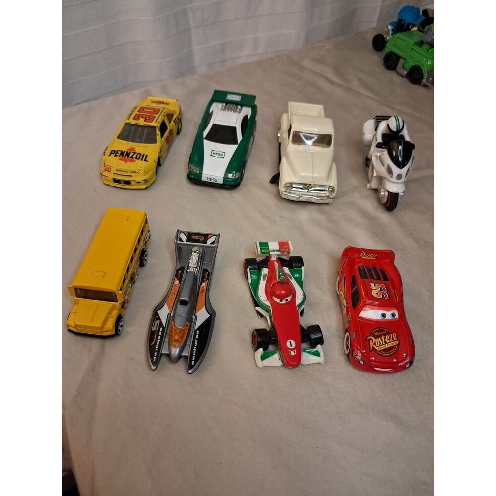 Lot Of 8 Vintage Toy Cars